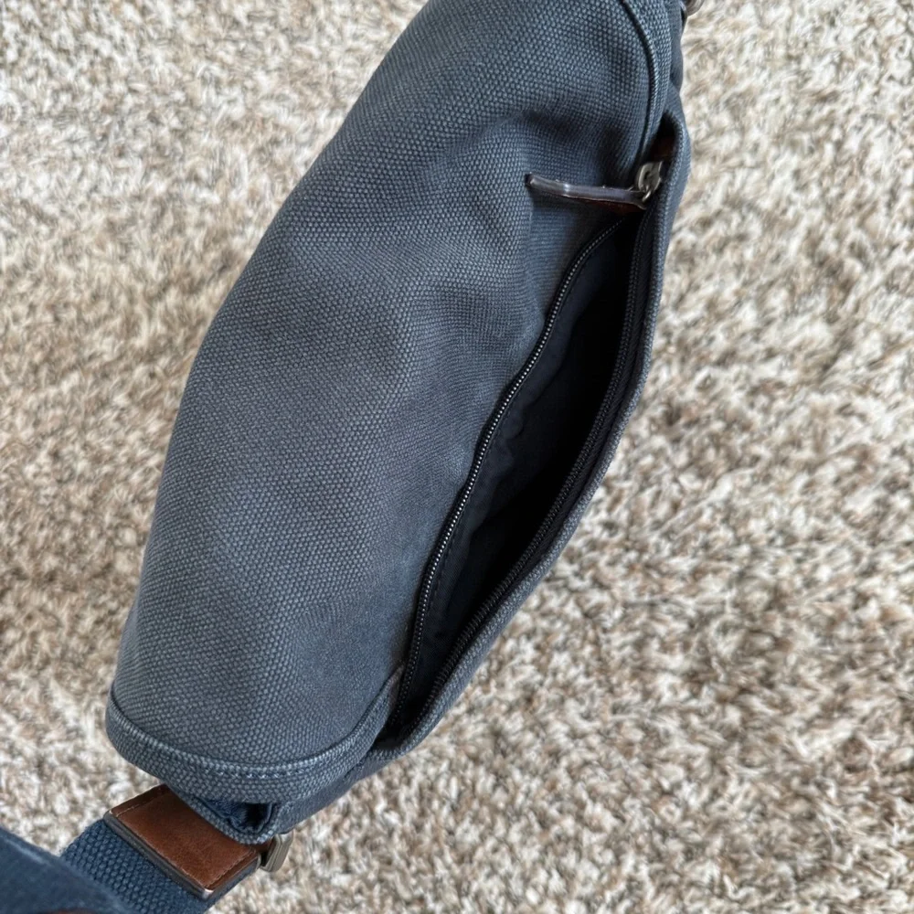 Fossil Davis NS City Messenger Crossbody Bag Navy
